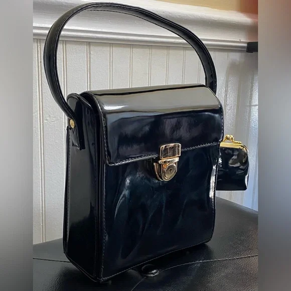 Vintage Liz Claiborne Black Patent Leather Purse - Picture 3 of 8